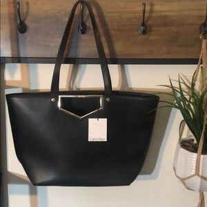 Calvin Klein NWT Sofia Shoulder Bag Black